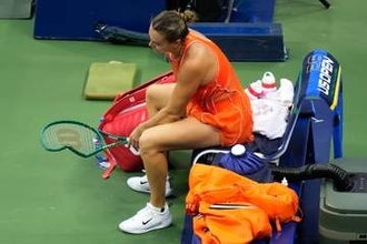 【テニス】世界1位サバレンカが3連覇逃す...悔しさ抑えきれずラケット破壊　大坂なおみも下したリバキナが全米OP初制覇