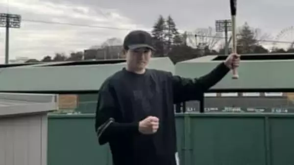 【巨人】泉口友汰が自主トレ公開「すべてにおいてレベルアップしたい」初のB9&GGに輝いた昨季からさらなる飛躍へ