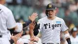 「【阪神】4割超え佐藤輝明　均衡破るタイムリーでさらに打率上昇　打点も記録し、三冠君臨の実力をこの日も発揮」の画像1