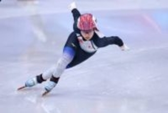 長森遥南が準決勝に進出　転倒続いた隙を見逃さず組2位　平井＆中島は敗退〈ショートトラック女子1500m〉
