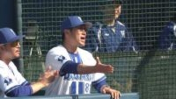 「色んなオプションができる」DeNA・相川監督がサード・度会と外野手・三森の起用を説明「何もしないで4月を終えることはない」
