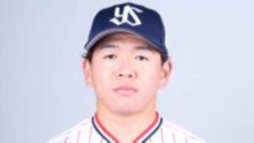 【ヤクルト】俊足・並木秀尊にアクシデントか　盗塁を成功させるもベース直前で倒れ込む　治療に下がり代走交代