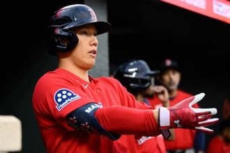 【吉田正尚】大谷翔平ら侍同僚が見守るなか、満塁で2点追加のきっかけとなる一打で貢献　好調レッドソックス、ドジャース相手に序盤3点リード