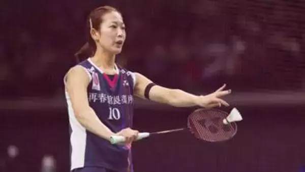 「松葉杖キツすぎて絶望…」リハビリ中のバドミントン・松山奈未 3月末の混合ダブルス決勝戦で負傷