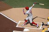 「【MLB】シュワバーが力感ない片手一本フォロースルーで悠々フェンス越え　大谷翔平の元同僚右腕から角度20度“ライナー弾”は今季21号　昨季より量産年間『63本』ペースに」の画像1
