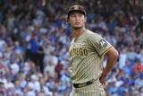 「【MLB】右肘手術でリハビリ中のダルビッシュ有　本拠地ブルペンで力強い投球披露　5月にはキャッチボール再開も　回復順調」の画像1