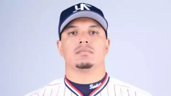 【ヤクルト】オスナが攻守に“大暴れ”？　豪快な逆転3ランの直後には…大慌ての守備で苦笑い