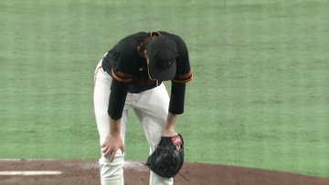 【巨人】ウィットリーが痛恨の押し出し四球　5回まで無安打投球も初安打から四死球3つで失点