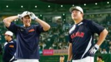 大谷翔平&村上宗隆の“アーチ共演”に場内どよめき　村上の特大弾で締めて2人でグータッチ
