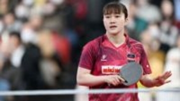 【卓球】張本美和との試合で大藤沙月に異変!?　第2ゲーム中サーブが二度もフォルトとなる事態　理由はトスの角度…ビデオ判定でチャレンジも実らず
