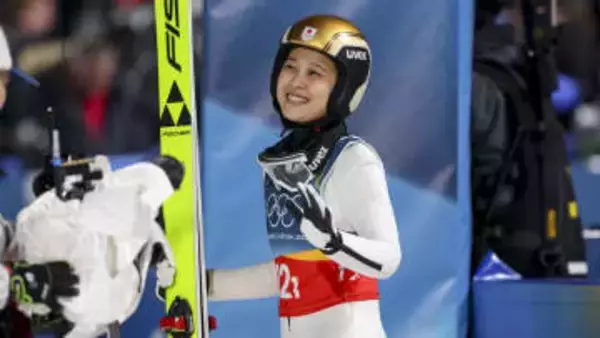 丸山希「まさか2つもメダルを持って帰れるとは」スキージャンプ混合団体で今大会2つ目の銅メダル【ミラノ・コルティナ五輪】