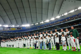 ぼう然のオーストラリア　無念の敗退もスタンドから温かい拍手　一時はC組突破目前も9回に悪夢