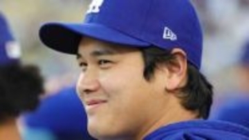 【ドジャース】審判のベルトにトラブルで試合開始遅延　大谷翔平&ロバーツ監督も笑顔で見守る