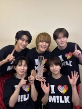 M!LKが喜びのメッセージ「爆裂うれしすぎて滅！」　自身初となるオリコン上半期ランキング1位獲得