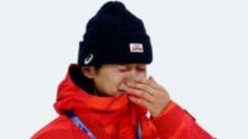 「ネイルを褒めてくれるのも嬉しいです」金ネイルが話題になったHP戸塚優斗が喜びつづる