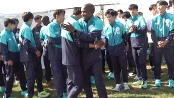 【箱根駅伝】「キピエゴ様様、毎回期待を上回る走り」予選会後はファンとの写真撮影　山梨学院大は本選でシード権獲得目指す