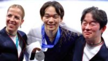 フィギュア男子銀・鍵山優真「Special thanks to…My dad」SNSで父へ感謝の言葉　親子二人三脚で2年連続の銀メダル