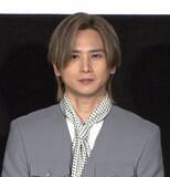 「堂本光一「映画館にも行ったことがない」　共演者から『硝子の少年』の歌詞でツッコミ」の画像1