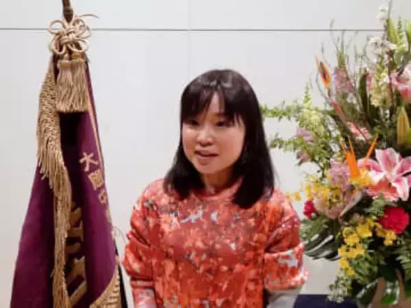 川嶋あい「思い出を思い返してみてほしい」　卒業サプライズライブで『旅立ちの日に…』を披露