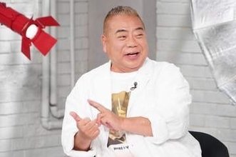 出川哲朗62歳、結婚22年を迎えた妻からのメッセージに赤面　友人たちが明かす“リアルガチ”な素顔とは