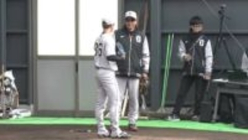 【巨人】阿部監督がドラ3・山城京平に時間をかけて助言　悔しさ残るライブBPを終え…ともにブルペンに移動