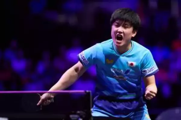【卓球】張本智和がフランスのA.ルブラン撃破で4強入り　第2Gは0-7から大逆転で雄たけび　日本勢男子は松島輝空＆篠塚大登の3選手が準決勝へ