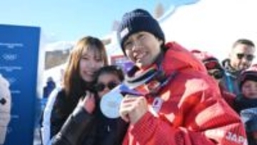 堀島行真「競技目線も持っているので」銀メダルの裏に“妻”の存在...試合中にもアドバイス　感謝の思いを語る【男子デュアルモーグル】