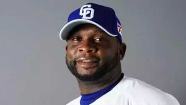 【中日】初回4点先制し先発・金丸夢斗を強力援護　2点タイムリーのサノーは走塁でアクシデントか