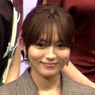 川口春奈、結婚&妊娠発表後初のイベントに登場　撮影を通して感じたこと「“家族っていいな”というか」