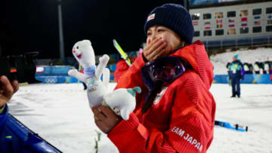 「みんなのおかげ」髙梨沙羅が悲願のメダルに抑えられない涙　北京五輪失格の悪夢＆ルール改定の壁を打ち破る