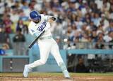 「【ドジャース】パヘスが勝ち越し20号ソロ　5回で早くも3の3と絶好調　山本由伸に勝ちの権利プレゼントする一発に」の画像1