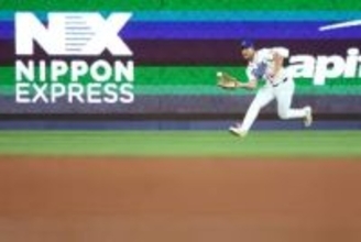 【WBC】準決勝イタリアが初回からビッグプレー!!　1塁走者飛び出しセンターがレーザービーム→難しいバウンドも捕球しゲッツー成立