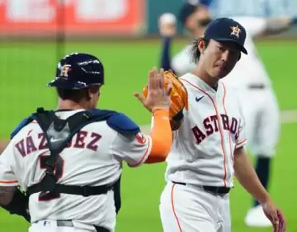 「かなりの幻惑効果がある」今井達也の投球を捕手・バスケスが絶賛　メジャー初勝利に「ビールシャワーを浴びせてやったよ」