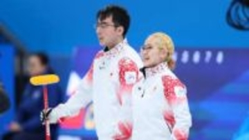 【カーリング・ミックスダブルス】アイスの状態にも苦しみ黒星スタート「いい場所が取れないミスが続いた」