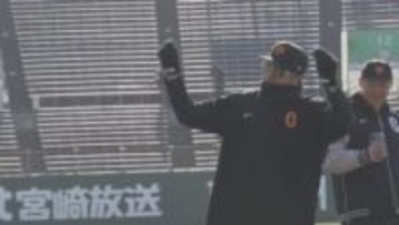 【きょうの1シーン】指揮者・大勢？　闘魂こめてのフィニッシュを見事に決める