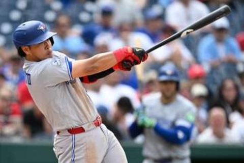 【岡本和真】3安打2打点2得点と絶好調　チャンスメイクに勝ち越し生還　極めつきはダメ押し2点2塁打　ゲレーロJr.欠くなか主軸として大車輪の活躍