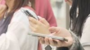 小・中・高校生のネット利用　1日平均5時間半で過去最長　高校生の半分が生成AI利用