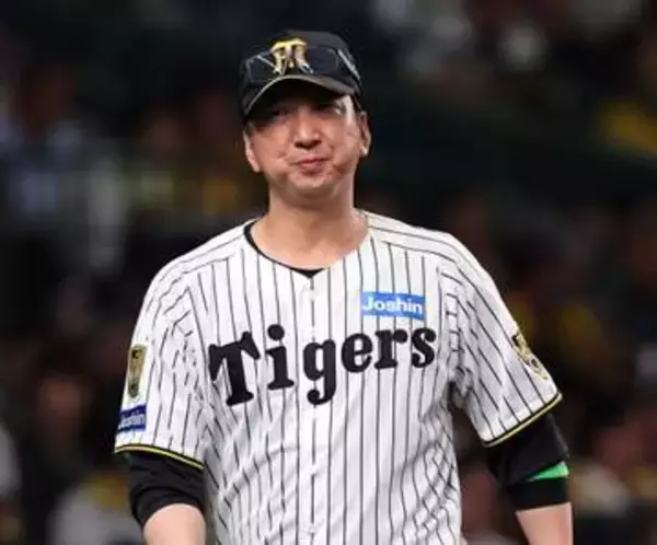 【阪神】藤川監督が連続リクエスト成功　佐藤輝明はセーフ判定　大山悠輔はタッチアウト勝ち取る