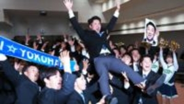 【DeNA】ドラフト1位・小田康一郎と仮契約　「バットコントロールは自分の武器」「ベイスターズを代表するような選手に」