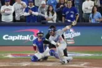 ブルージェイズ　頂点まであとアウト2つから“涙”　第7戦は延長戦で敗れドジャースに3勝4敗