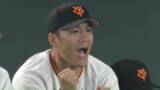 「「よかったですねぇ」と安どのため息も　巨人・杉内コーチが則本昂大の初勝利を喜ぶ」の画像1