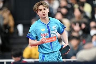 【卓球】宇田幸矢が中国・林詩棟を3－1で撃破　世界5位を下して16強入り〈WTTスターコンテンダー リュブリャナ〉