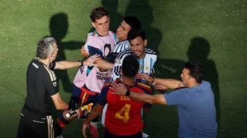 【サッカーW杯】決勝戦直後に一触即発の事態…アルゼンチンのパレデスが怒りをあらわ