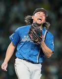 「【日本ハム】今季初完封の伊藤大海「悪いときも苦しいときも信じてマウンドに送り続けてくれた」通算300勝達成の新庄監督に感謝伝える」の画像1
