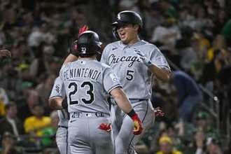 【村上宗隆】うさ晴らすバックスクリーン越え特大の6号満塁弾　速度約183キロ、飛距離約131メートル打った瞬間確信の一撃　チームもアスレチックスに大勝