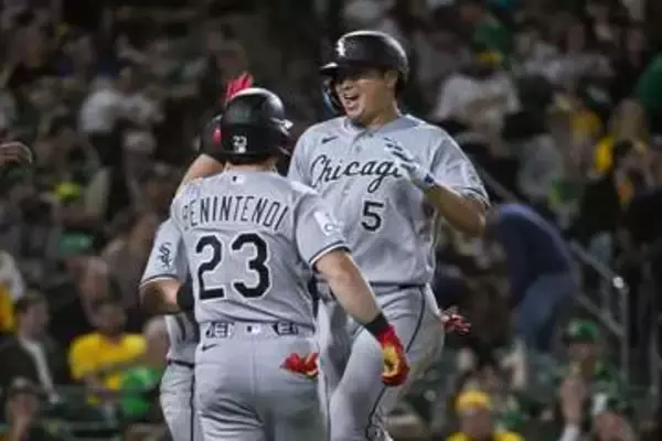 【村上宗隆】うさ晴らすバックスクリーン越え特大の6号満塁弾　速度約183キロ、飛距離約131メートル打った瞬間確信の一撃　チームもアスレチックスに大勝