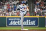 「大谷翔平が塁上でキック　セレブレーションに変化か　足の付け根からまっすぐピーン」の画像1