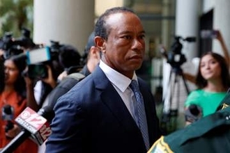 タイガー・ウッズ選手に5年間の運転免許停止など命じる　3月の自動車事故めぐり、米で司法取引に応じる