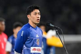 【W杯】暑さ対策で気温35度超えのなか全体練習　主将・遠藤航は手術した左足に違和感で姿見せず　アイスランド戦で途中交代