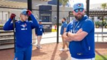 岡本和真の本塁打を指揮官が絶賛!!　「彼は本当によく物事を吸収する」「我々にとって素晴らしい補強」　第1号はセンターへの豪快な一発